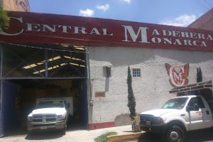 Central Maderera Monarca en Ecatepec de Morelos