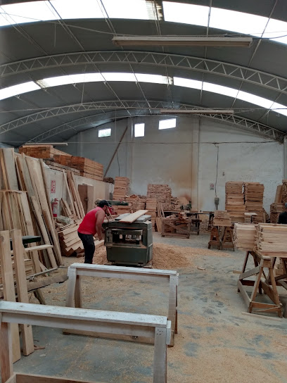 Tarimas Guvalo en Iztacalco