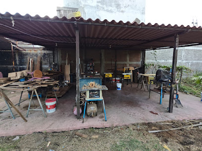 Los Artesanos de La Madera en Lázaro Cárdenas