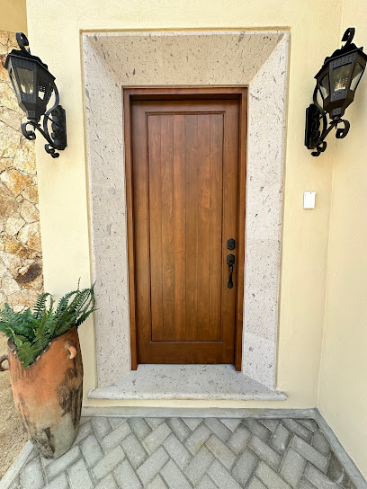 Mega Woodwork en Cabo San Lucas