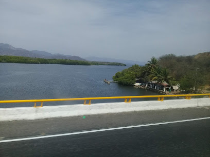 Grupo Madera en Manzanillo