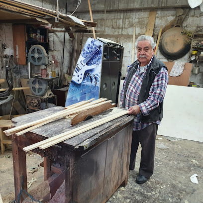 Carpintero y Ebanista Jesús Cabañas García en Tampico