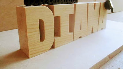 Nombres y Figuras en Madera en López Mateos