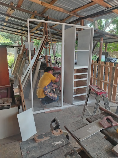 Puertas Poza Rica & Carpintería El Teziuteco en Poza Rica